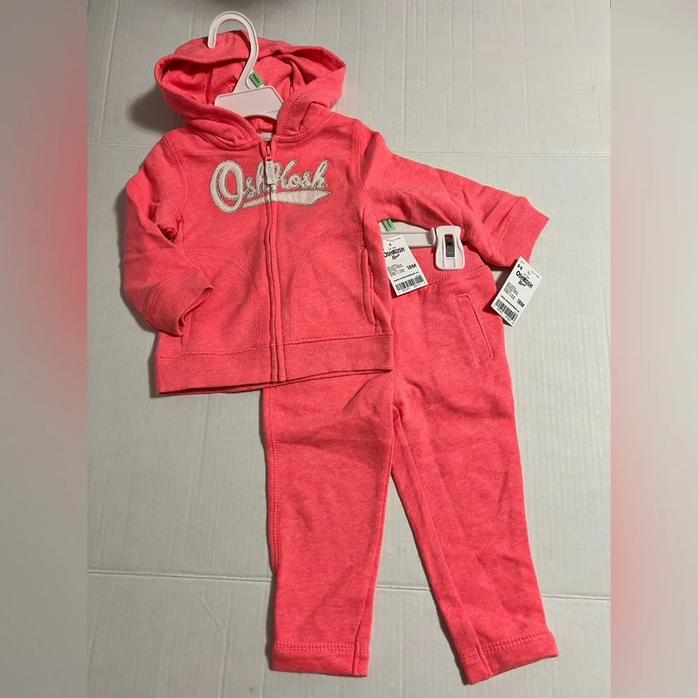 🆕OSHKOSH - 18M - NWT - 2PC SET - INFANT GIRLS CORAL PINK ZIP UP HOODIE AND PANTS - Picture 2 of 8